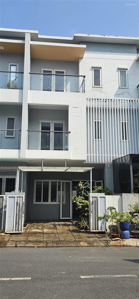 Chính chủ bán nhà thô khang điền mega village 5x15m, 1 trệt 2 lầu, sổ hồng, sân ô tô 7,9 tỷ