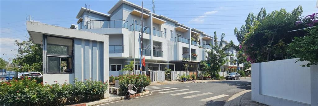 Chính chủ bán nhà thô khang điền mega village 5x15m, 1 trệt 2 lầu, sổ hồng, sân ô tô 7,9 tỷ