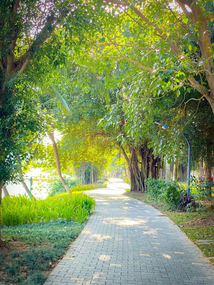 Cần bán liền kề thuỷ trúc ~90m2 * 4 tầng. giá bán 15,x tỷ.  0932 560 *** ạ