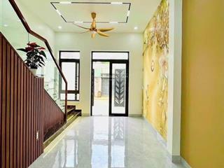 Bán nhà, trường lưu, hẻm tải, 3 tầng,52m2, 4.950 tỷ