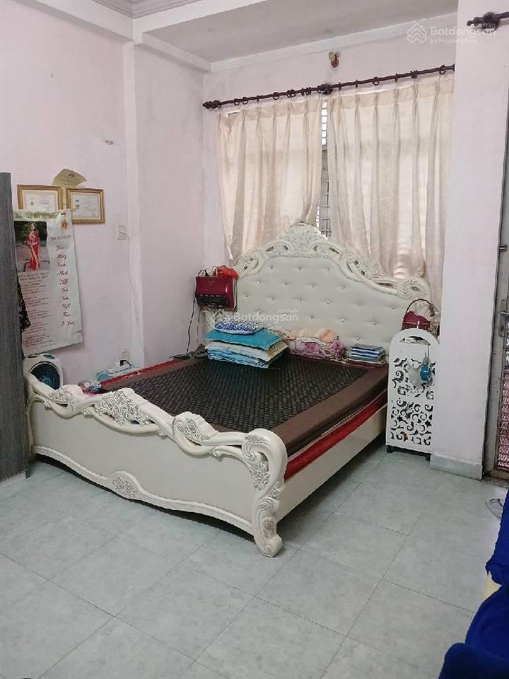 Bán nhà mặt tiền kdc huỳnh thị phụng, 4mx11m 4 tầng btct, 6 tỷ 500tr phường chánh hưng quận 8