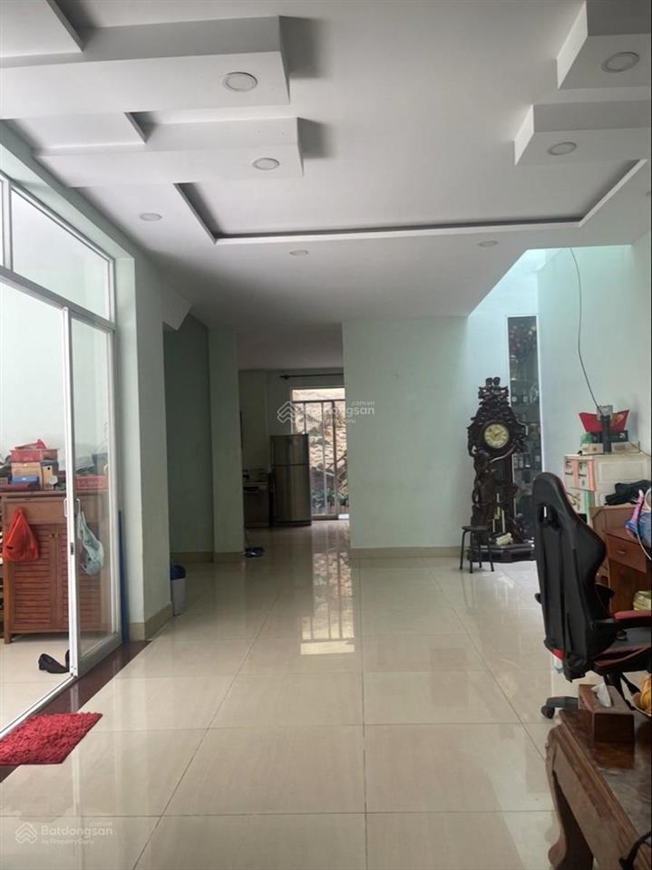 Biệt thự trung sơn bán gấp, 3 tầng + hầm, 250m2. sát nguyễn văn linh. giá 60 tỷ thương lượng.