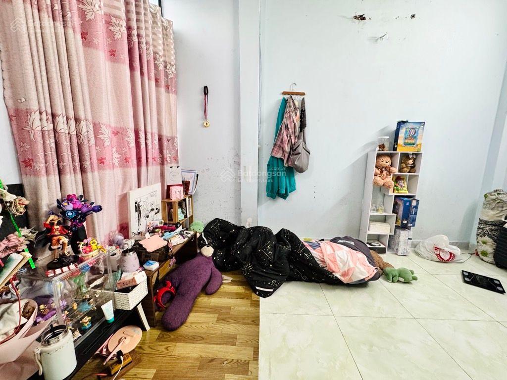 Bán nhà mặt tiền bùi minh trực, 3 tầng 4pn, cho thuê 30tr/tháng. giá 11 tỷ