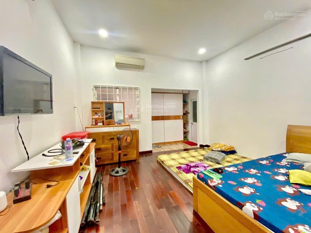 Bán nhà 94m2 ngang 6m âu dương lân, 3 tầng 4 pn, xe hơi đến nhà, phường 3 quận 8 nhỉnh 9 tỷ