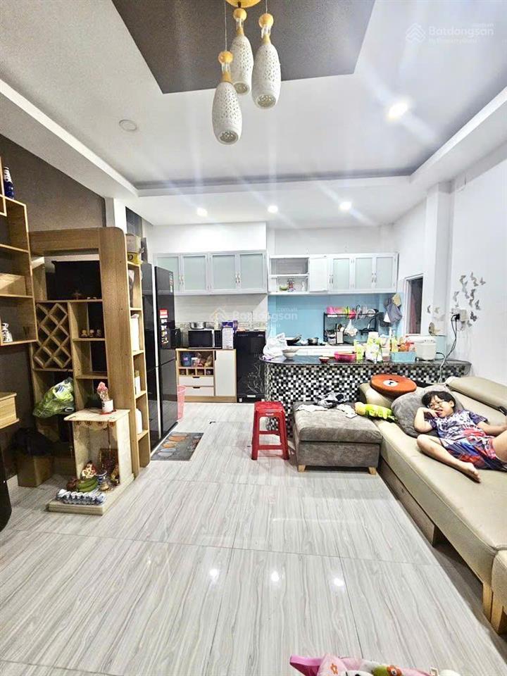 Bán nhà 94m2 ngang 6m âu dương lân, 3 tầng 4 pn, xe hơi đến nhà, phường 3 quận 8 nhỉnh 9 tỷ