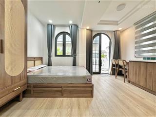 Căn hộ ban công rộng 40m2 nguyễn công hoan phú nhuận gần phan xích long cầu kiệu q1 q3 bình thạnh