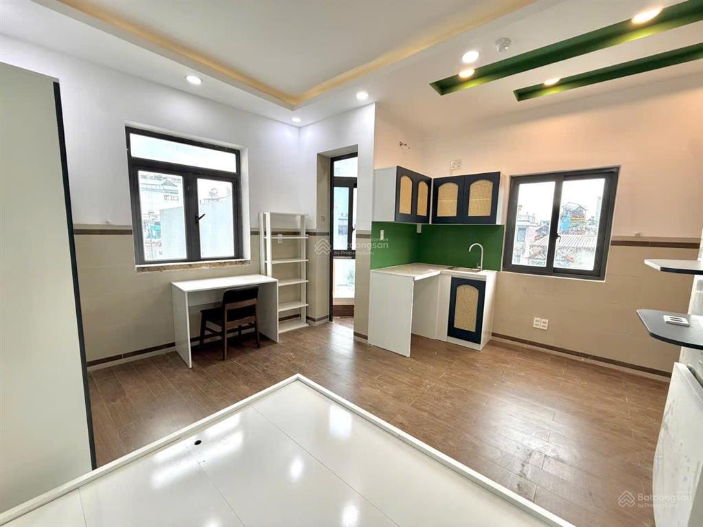 Cho thuê căn hộ 40m2 mới 100% ngay khu hàng xanh bình thạnh, gần tân cảng landmark quận 1 3