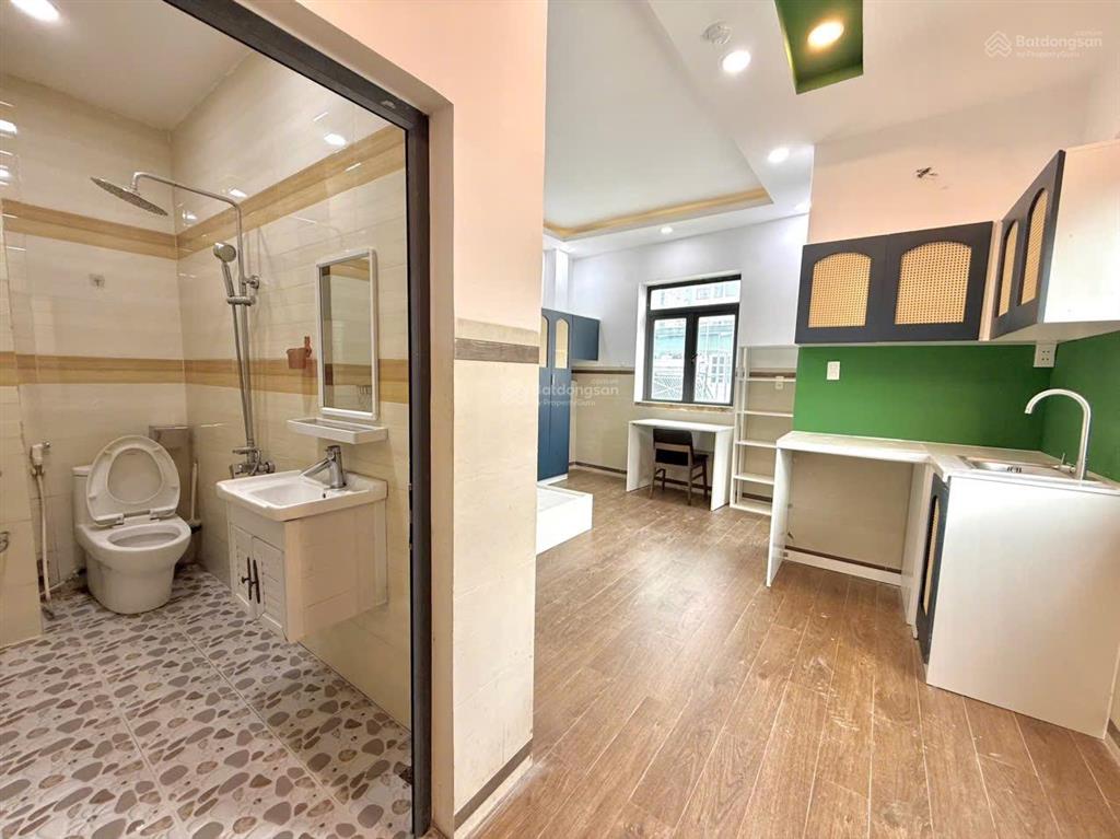 Cho thuê căn hộ 40m2 mới 100% ngay khu hàng xanh bình thạnh, gần tân cảng landmark quận 1 3