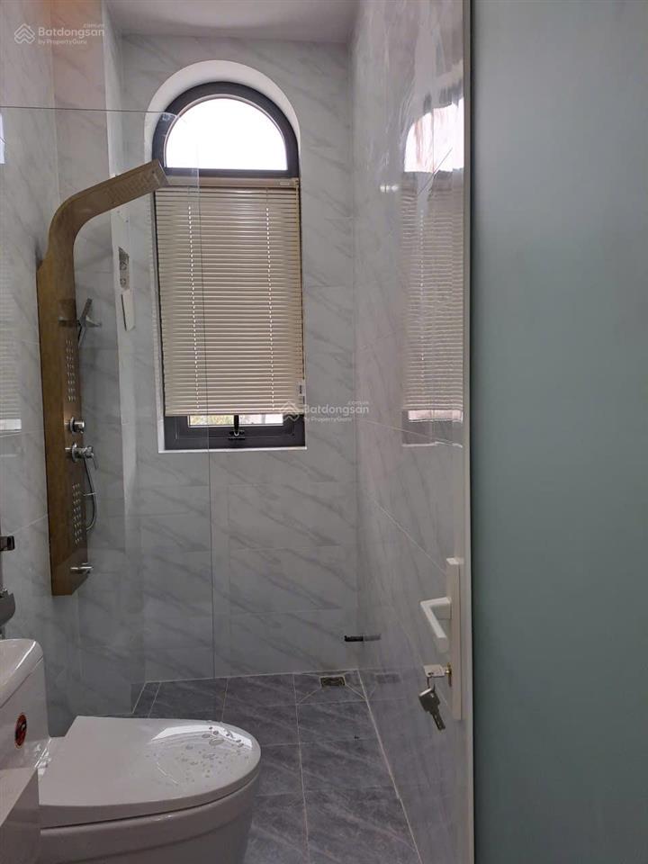 Bán nhà phú mỹ thủ dầu một mới xây 3 phòng ngủ sân xe hơi