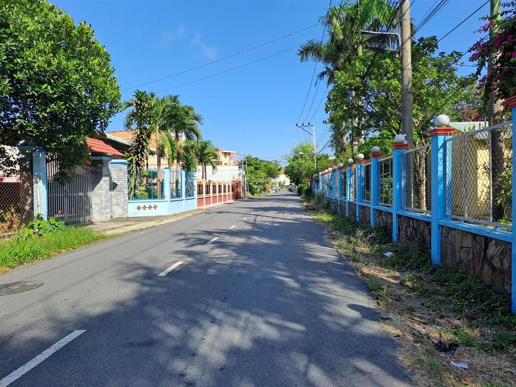 Bán nhà trệt lầu gần chợ phú mỹ giá rẻ