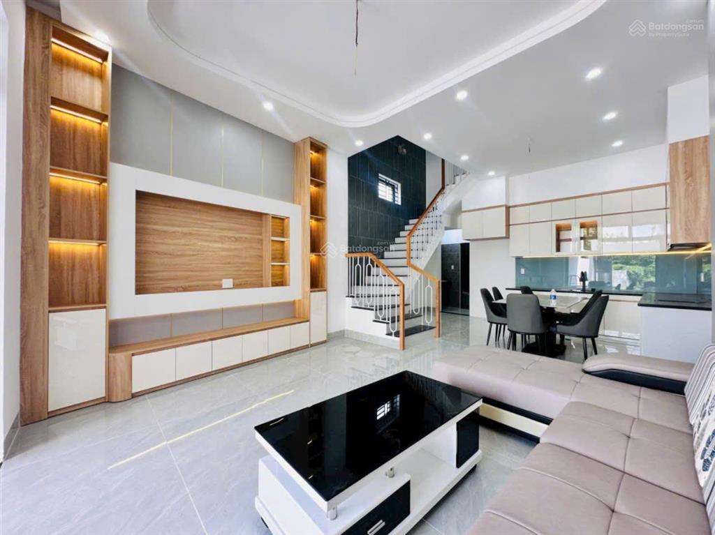 Nhà 1 trệt 2 lầu kdc phú hòa 2 mới xây