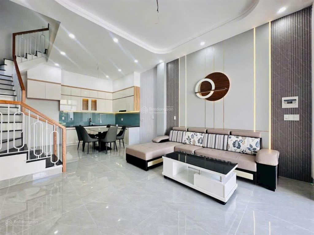Nhà 1 trệt 2 lầu kdc phú hòa 2 mới xây