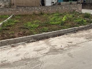 Lô góc 2 ô tô tránh nhau ngõ thông bán đất đông tảo 65m2 giá đầu tư nhỉ 2 tỷ có tl