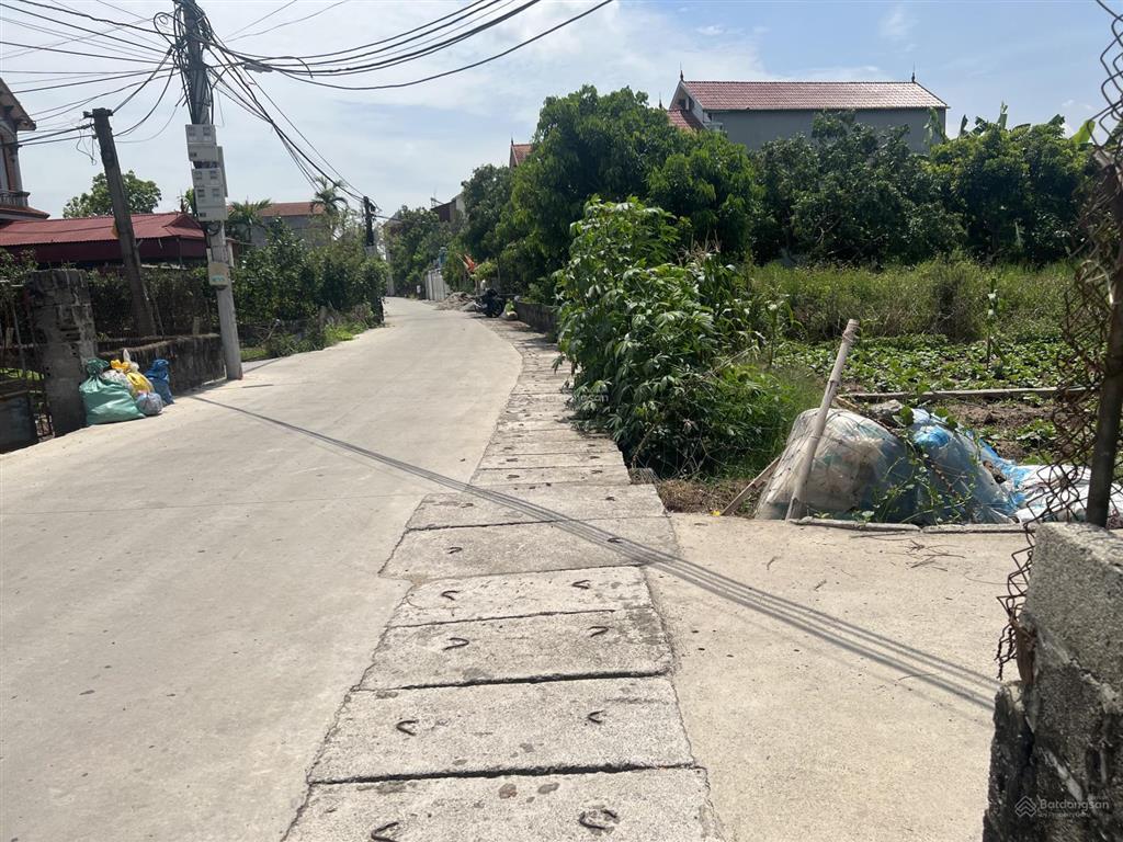 Sát ngã tư đông tảo 90m² lô góc thanh khoản tốt, đường 2 ô tránh giá đầu tư