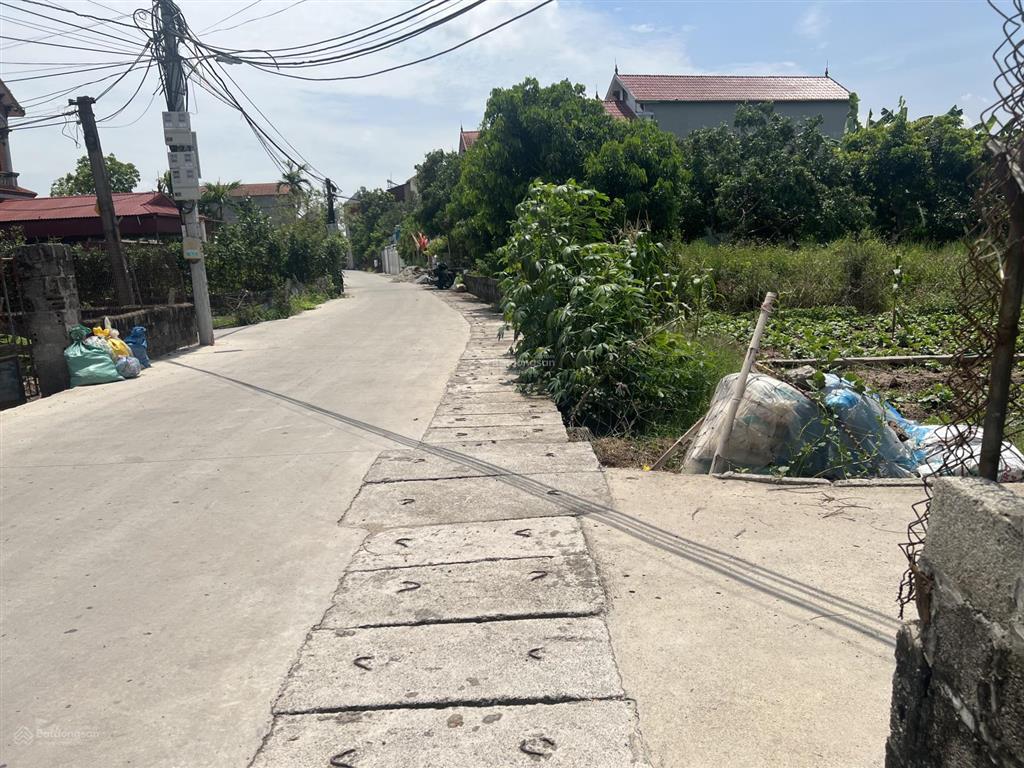 Sát ngã tư đông tảo 90m² lô góc thanh khoản tốt, đường 2 ô tránh giá đầu tư