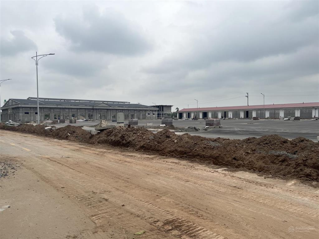 Đất đấu giá mặt đường 377 đối diện chợ mới đông tảo 100m2 kinh doanh dòng tiền tốt, giá đầu tư 9 tỷ