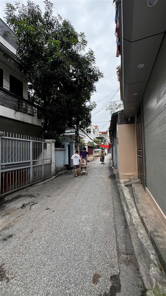 Bán 50m2 đất thạch bàn, ngõ ô tô, gần chợ