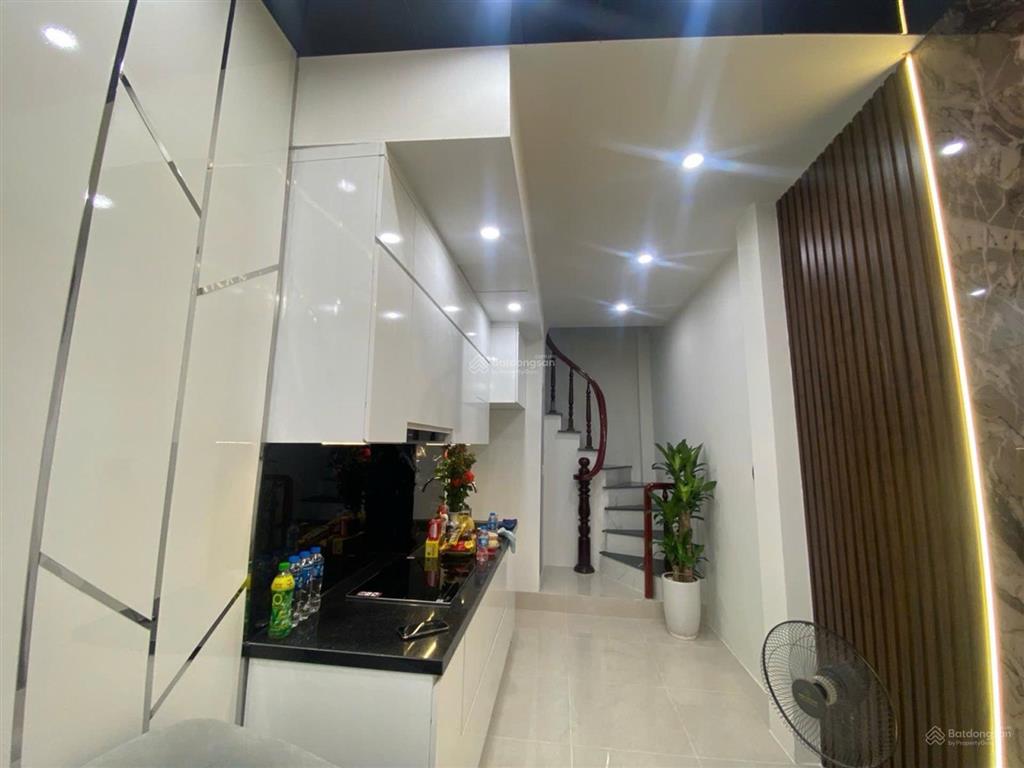 Chính chủ bán nhà thụy khuê, 25m2, 5 tầng, lô góc, dân xây, 5 phút ra chợ bưởi, hồ tây, chu văn an