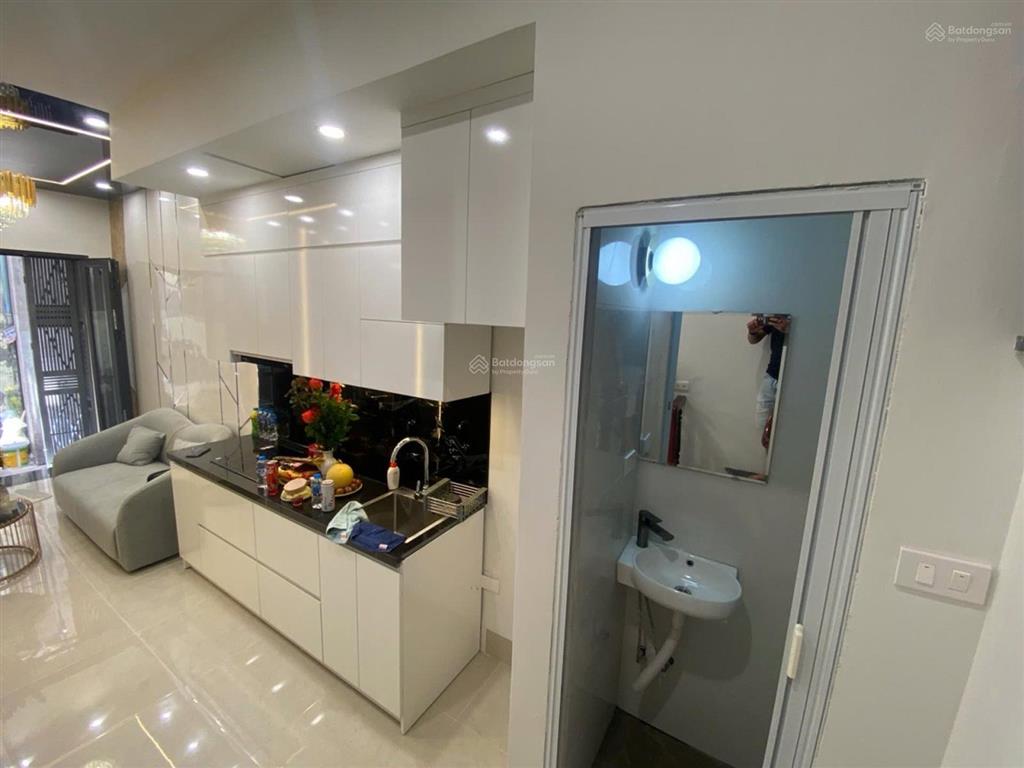 Chính chủ bán nhà thụy khuê, 25m2, 5 tầng, lô góc, dân xây, 5 phút ra chợ bưởi, hồ tây, chu văn an