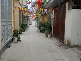 Phan trọng tệ thanh trì  nhà mới đẹp  3 thoáng  5t  xây kiên cố  gần ô tô. ngõ thông thẳng đẹp