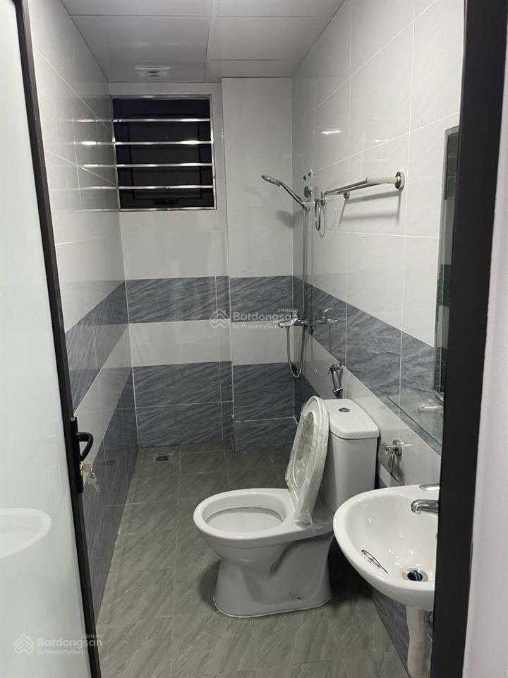 Phan trọng tệ thanh trì  nhà mới đẹp  3 thoáng  5t  xây kiên cố  gần ô tô. ngõ thông thẳng đẹp