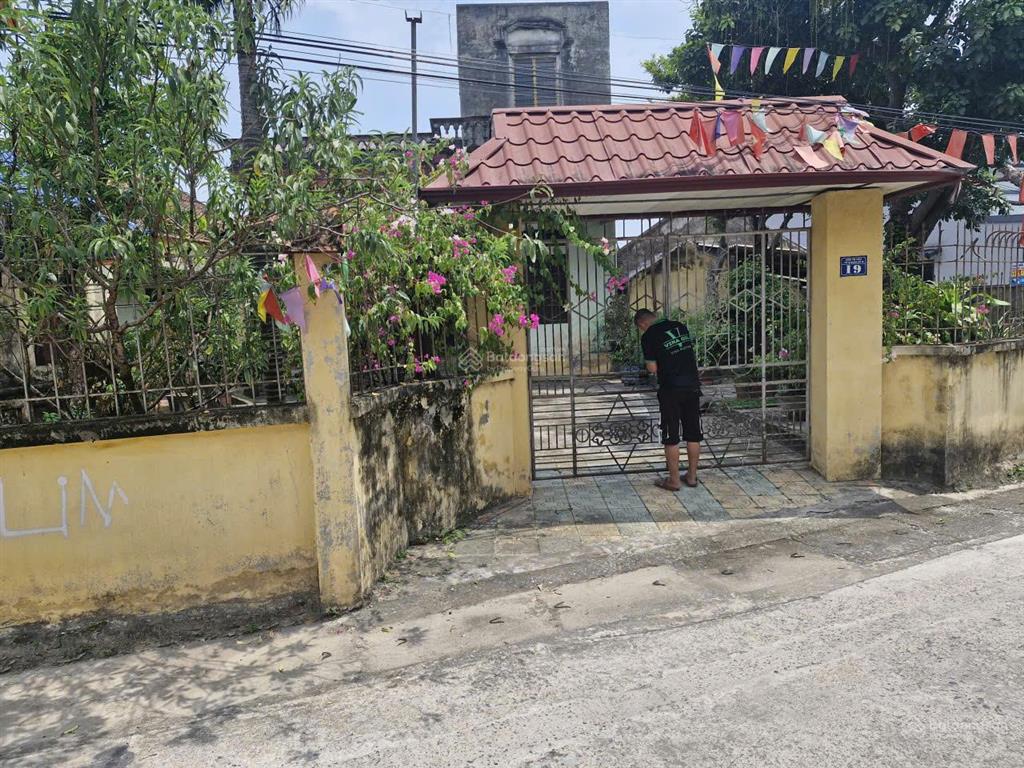 Bán đất 105m2 full thổ cư 2 mặt tiền xã xuân mai hà nội ô tô vào đất