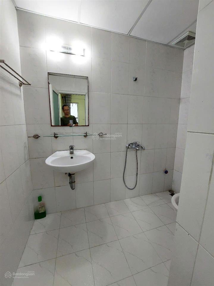 Bán nhanh căn hộ 2 ngủ+2 vệ sinh tòa sdu 143 trần phú, cạnh ga văn quán nhỉnh 4 tỷ, 55m2