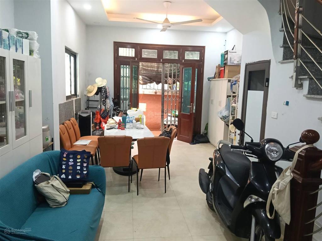 Hơn 8 tỷ dt40m 5 tầng lô góc gần phố dân xây tiện ích  mỗ lao hà đông khu hiếm nhà bán