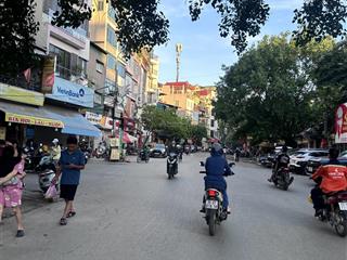 Bán nhà tân triều lô góc ngõ thông gần phố giá siêu rẻdt 40m 4 tầng giá chưa đến 7tỷ
