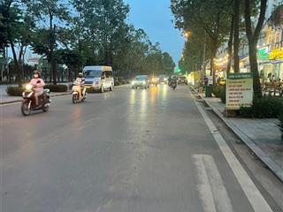 Bán nhà phố trần đăng ninh hà đông 7 tầng thang máy phân lô vỉa hè kinh doanh siêu đỉnh