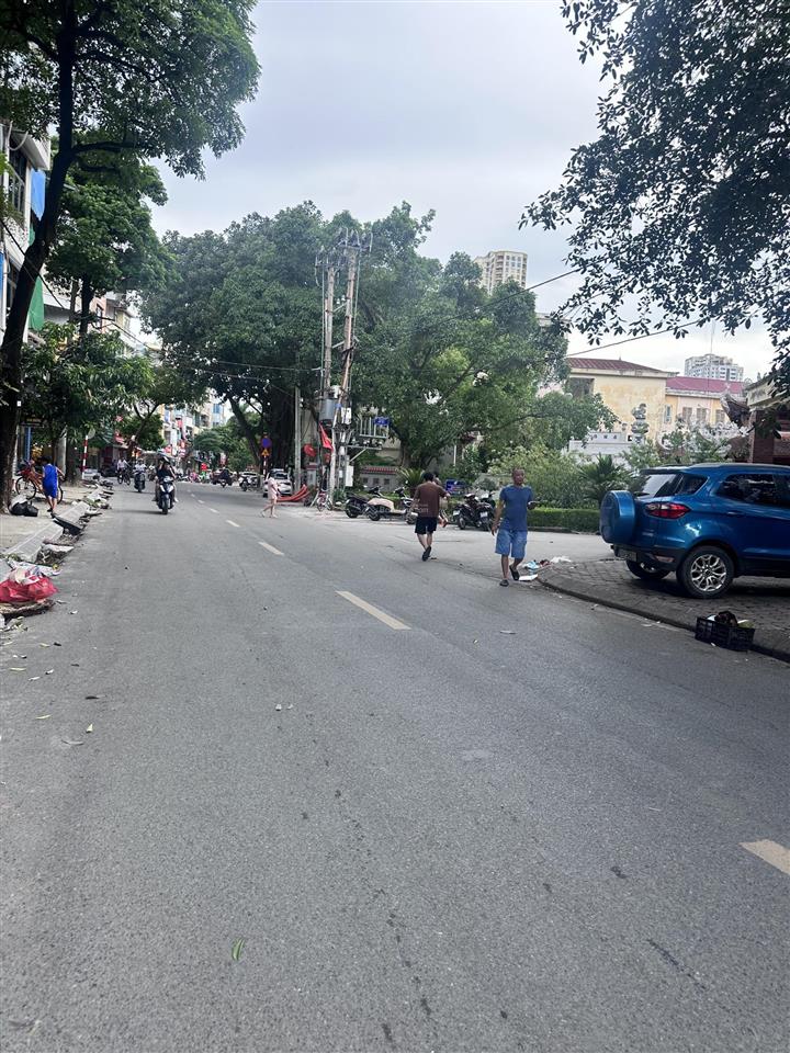 Bán nhà phố lê hồng phong  1 nhà ra oto tránh  2thoáng  dân xây  kinh doanh 50m2  4t  hơn 9tỷ