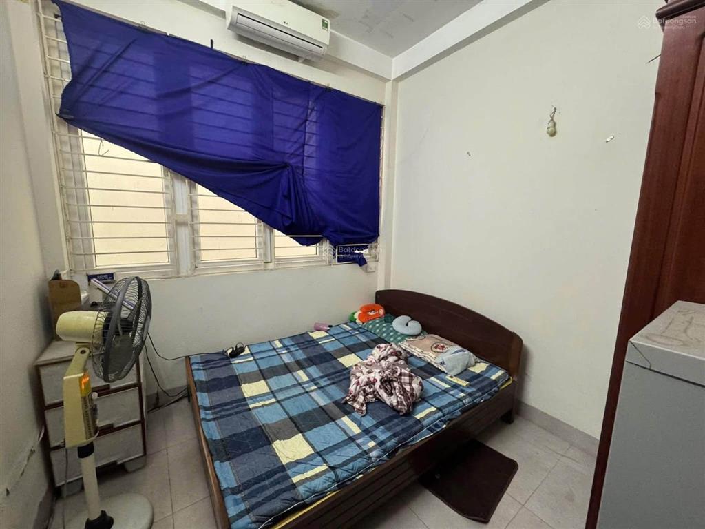 Bán nhà phố lê hồng phong  1 nhà ra oto tránh  2thoáng  dân xây  kinh doanh 50m2  4t  hơn 9tỷ