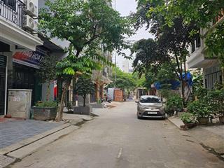 Bán mảnh đấy dv yên nghĩa phân lô  vỉa hè xây 7tầng thang máy ở sướng dt50mmt4m giá 10.x tỷ