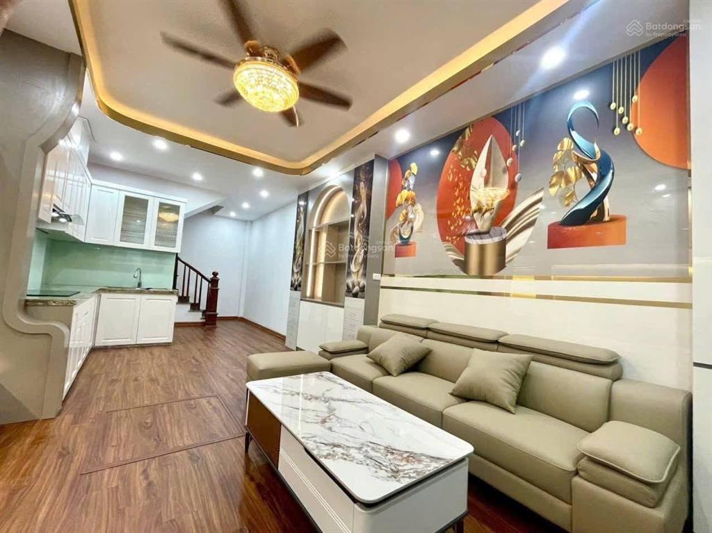 Bán nhà cầu am  hà đông  nhà đẹp  ở ngay  5 tầng  full nội thất 5 sao  giá hơn 7 tỷ