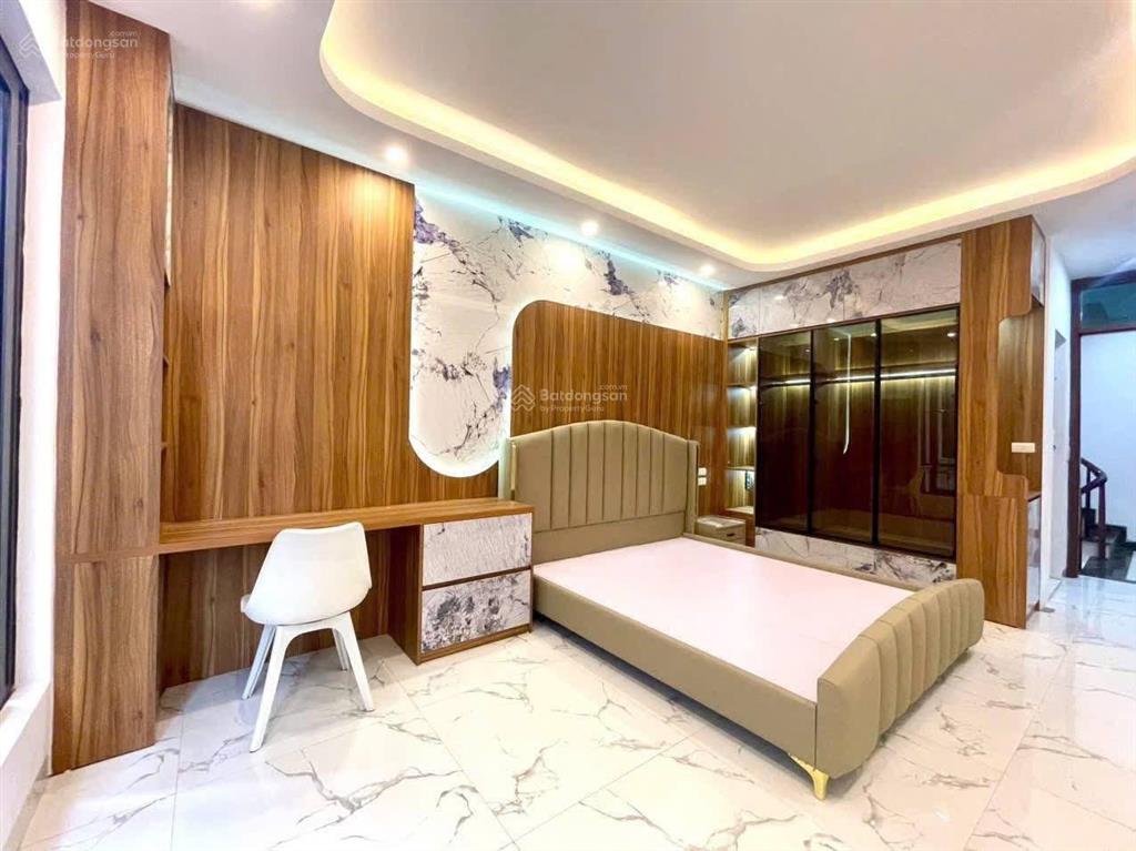 Bán nhà cầu am  hà đông  nhà đẹp  ở ngay  5 tầng  full nội thất 5 sao  giá hơn 7 tỷ