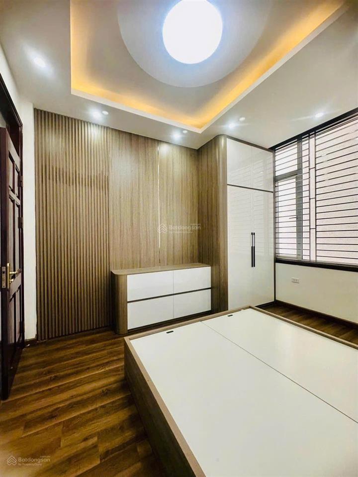 Bán nhà phố xốmphú lươngnhà mới kính koong  ngõ 3m2thoáng  full nội thất  40m26t  nhỉnh 6tỷ