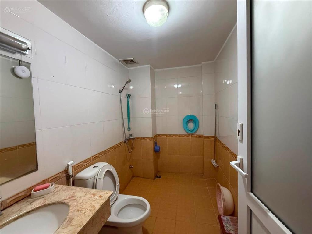 Bán nhà 64m 5tầngkhu phân lô vỉa hè văn quán hà đông nhà đẹp full nội thất vị trí siêu đẹp