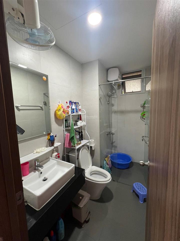 Bán căn hộ sân vườn 75m2 + 40m2 sân vườn giá chỉ 5.470 tỷ, sổ hồng sẵn. full nội thất gỗ dính tường