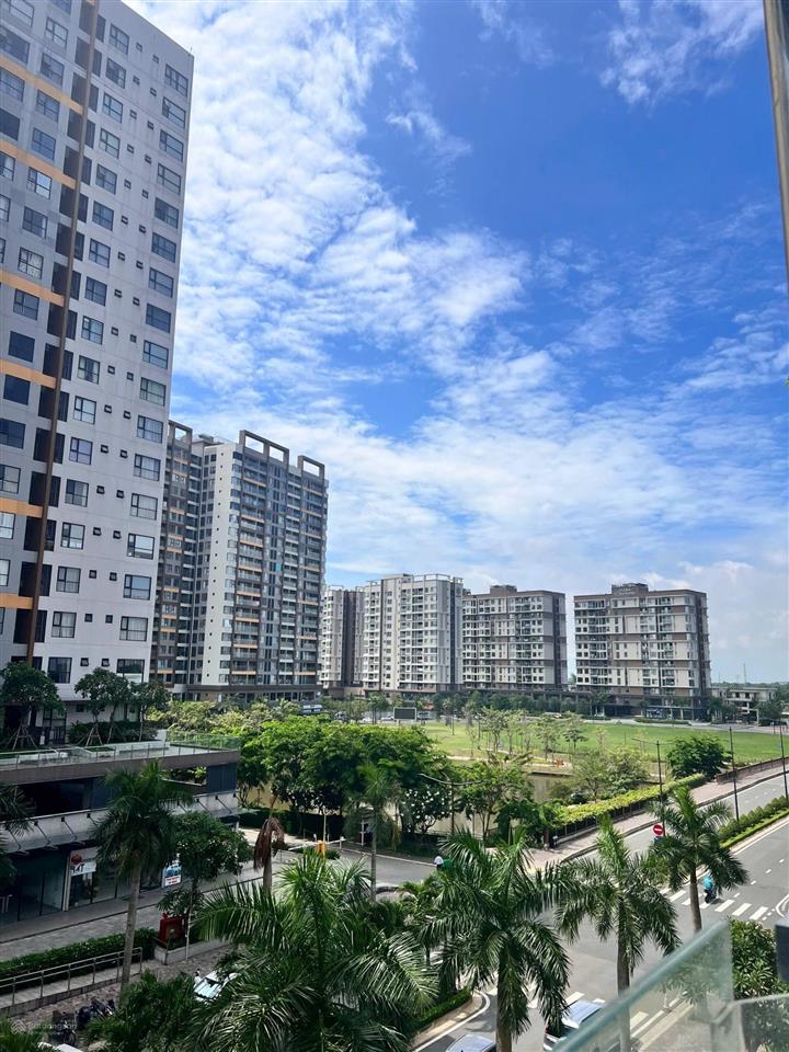 Bán nhanh căn 72m2 mizuki sổ hồng 4,150 tỷ. nhà hiện trạng còn mới đẹp chính chủ ở. 0909 870 ***