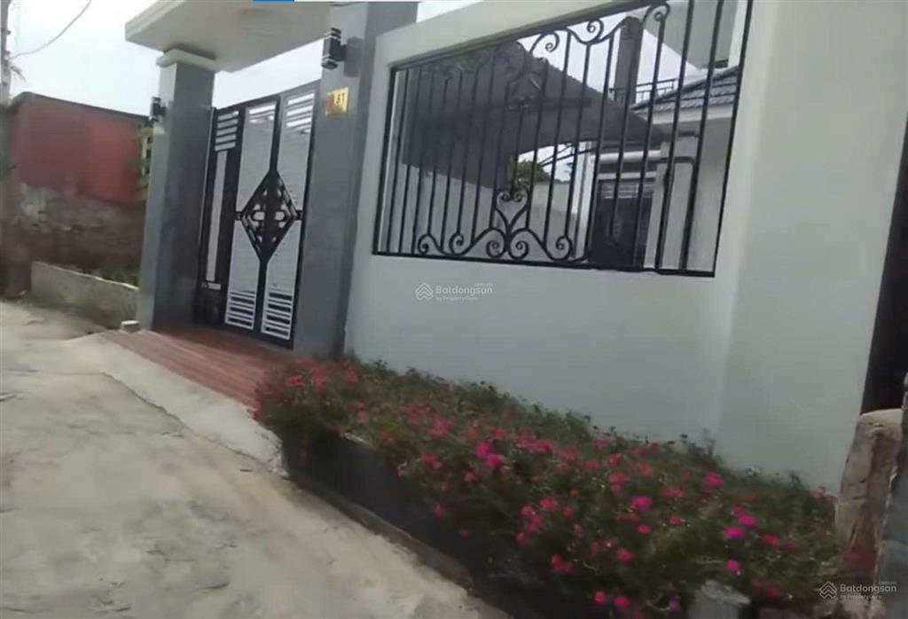 Bán đất thổ cư ngõ 3, sen hồ, lệ chi, gia lâm ngõ ô tô, 62m2 full thổ cư, đất vuông, mặt tiền rộng