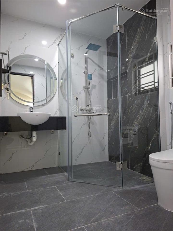 Bán nhà 5 tầng ngõ 131 xuân đỗ, long biên diện tích 50m2 x 5 tầng, lô góc, gần trường học, gần chợ