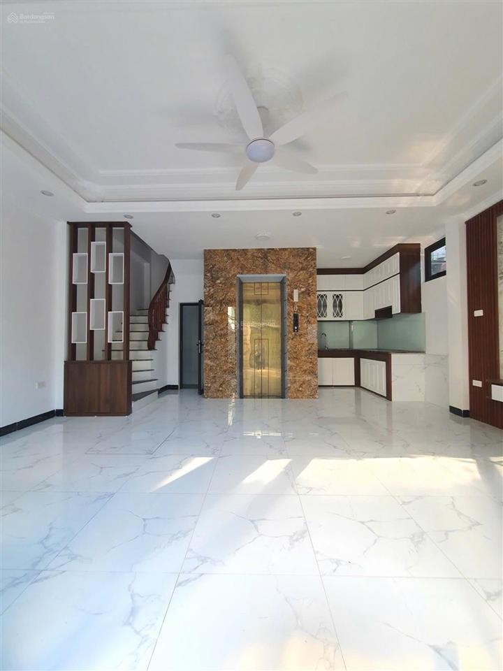 Bán nhà mới ngõ 649/16 bát khối, long biên 45m2 x 6 tầng, lô góc, ngõ thông rộng, gần hồ đầm tranh