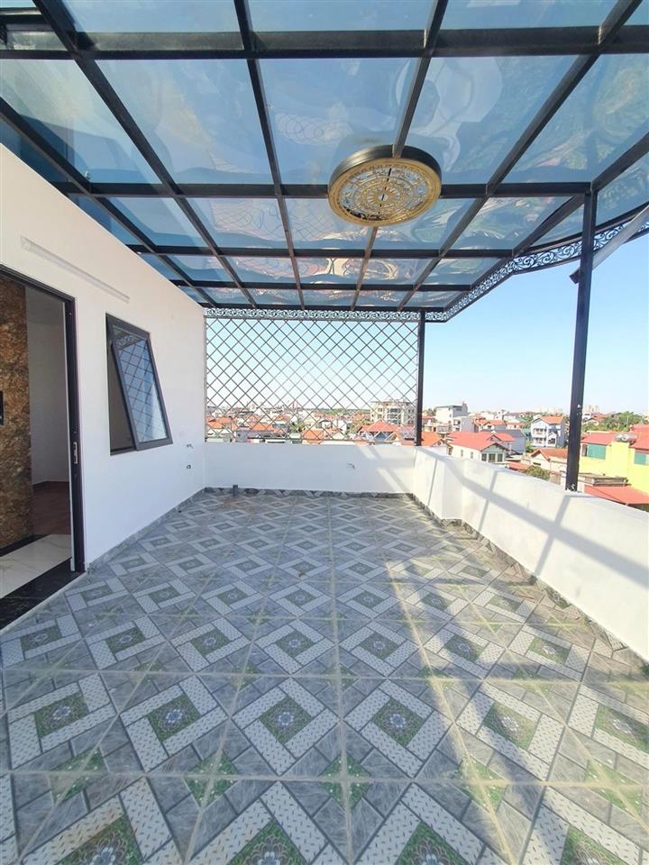 Bán nhà mới ngõ 649/16 bát khối, long biên 45m2 x 6 tầng, lô góc, ngõ thông rộng, gần hồ đầm tranh