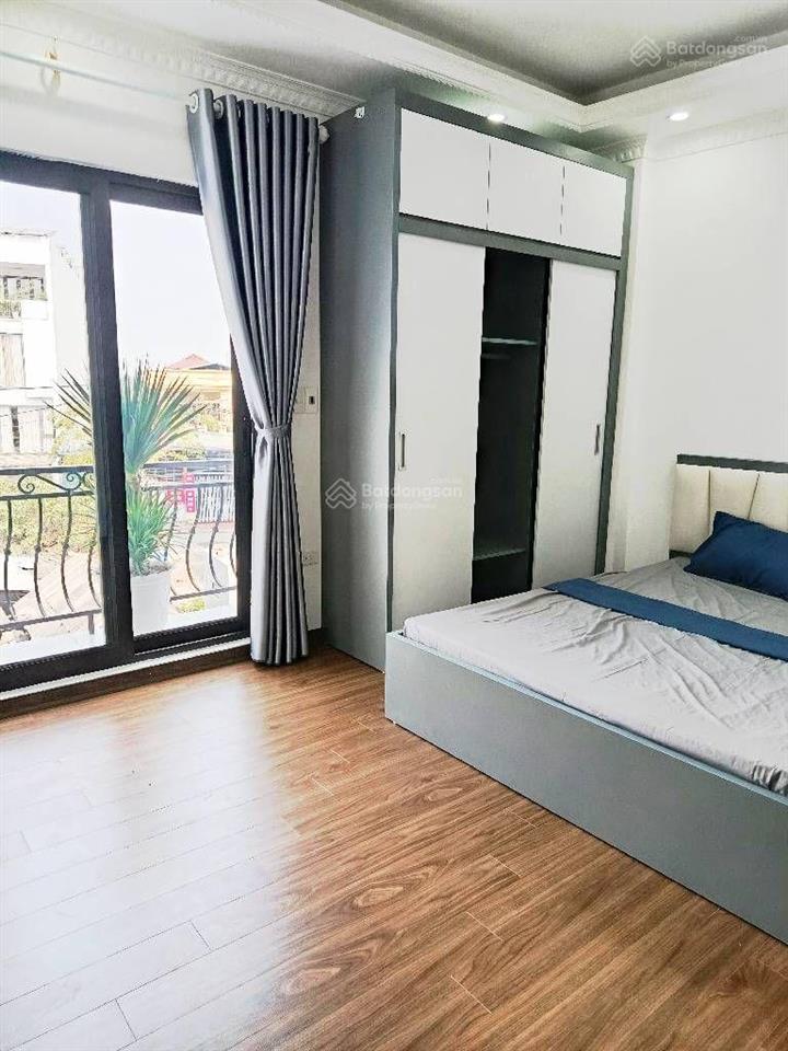 Bán nhà 6 tầng, thang máy, ngõ 565/58 bát khối, long biên diện tích 46m2 x 6t, mặt tiền rộng, ô tô