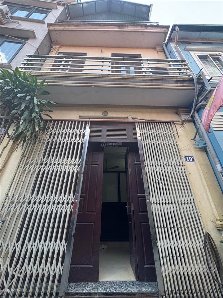 Bán nhà 3 tầng, giá giảm sốc cho nhà đầu tư tại ngõ 691 long biên 51m2 x 3t, ngõ ô tô, tc chỉ 6 tỷ