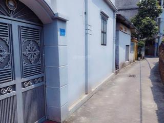 Bán gấp nhà 51m2 x 3 tầng, tài chính 6 tỷ tại ngõ 691/20 bát khối, gần trường học, công viên hồ đh