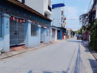 Bán nhà 3 tầng, diện tích 51m2, khuôn tiền 6 tỷ tại ngõ 691 bát khối, ô tô thông, gần cầu thanh trì