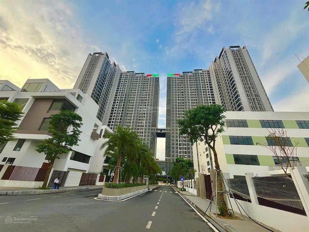 Em huyền lễ tân được chủ nhà gửi bán căn quỹ căn ngoại giao chung cư mipec rubik 360 giá tốt