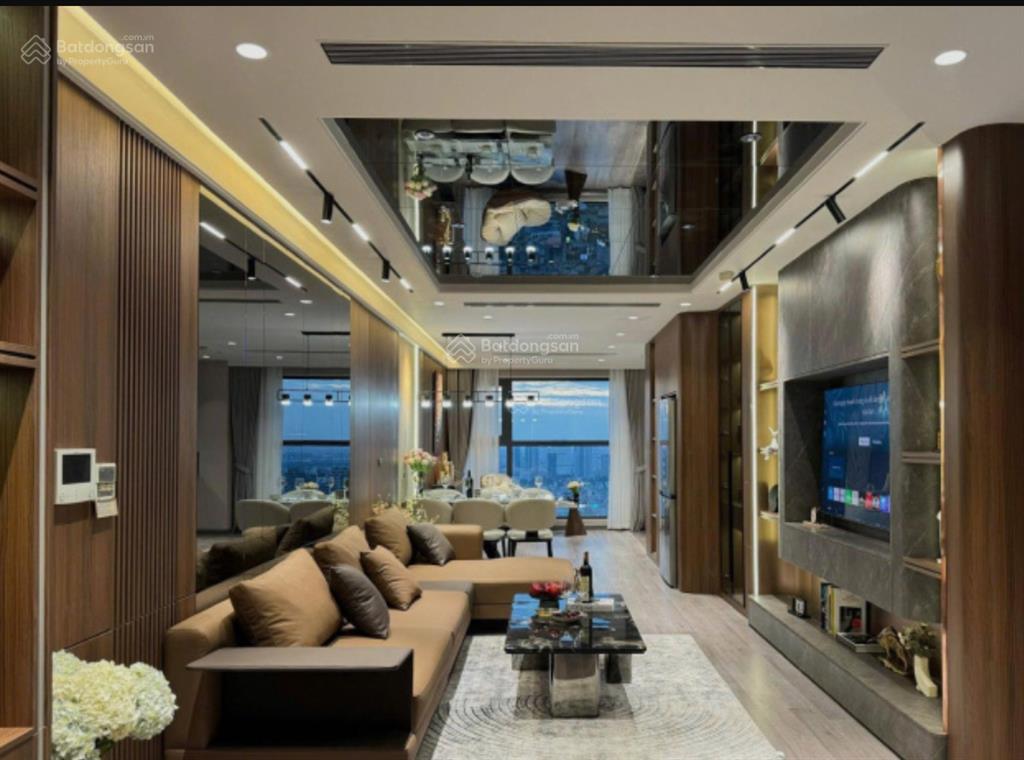 Hiếm! chính chủ chuyển công tác cần bán gấp căn 2pn 95m2 đủ đồ giá thiện chí