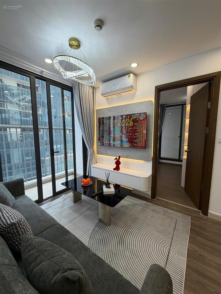 Em huyền chính chủ chuyển công tác cần bán căn 2pn 60m2 nội thất siêu đẹp giá cắt lỗ